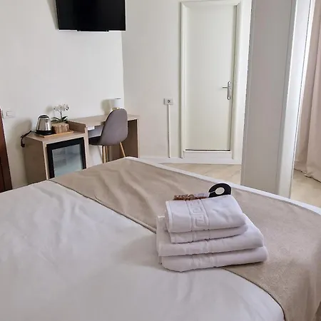 Hotel Le Petit Palue Palmas